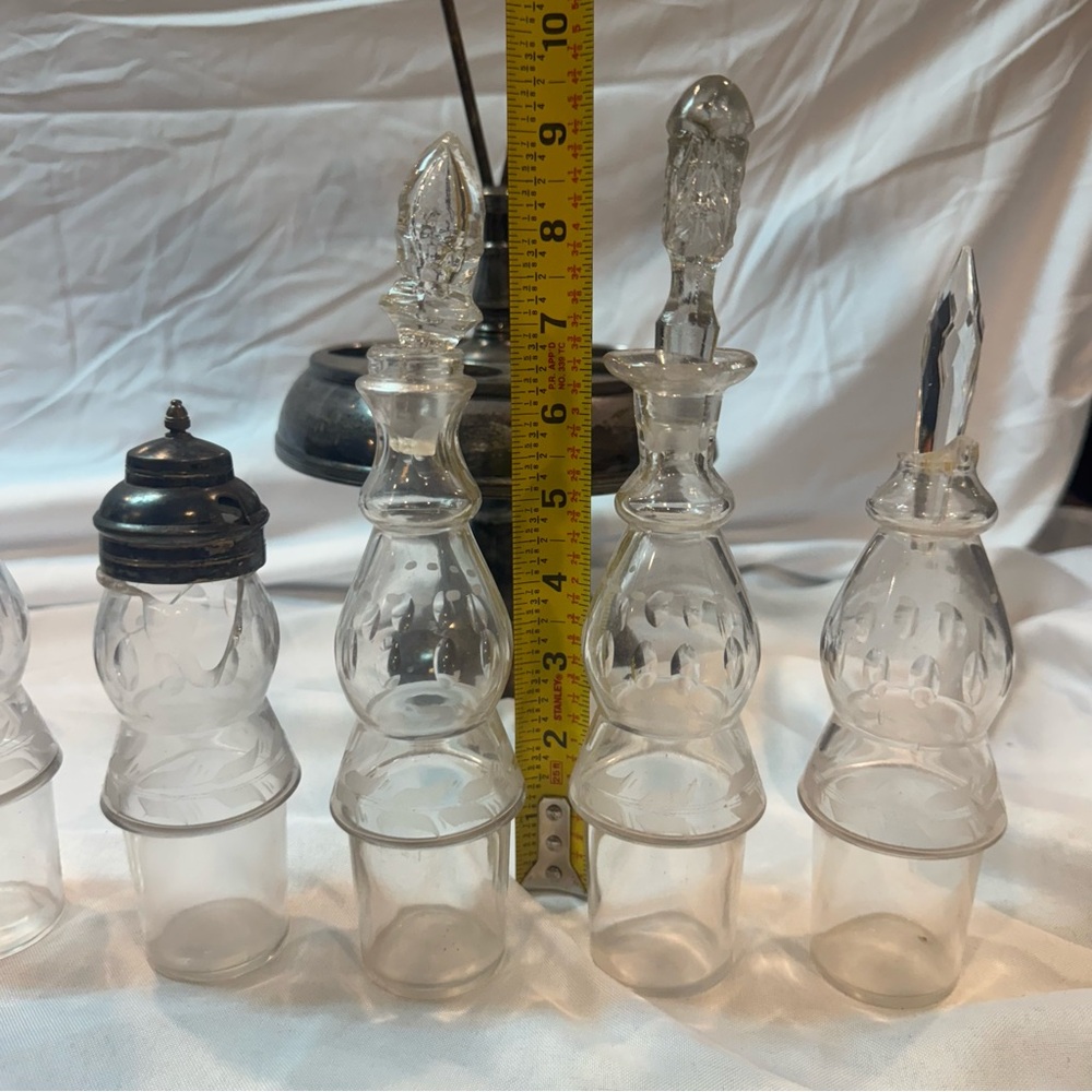 Antique 1800s Silver Cruet Set with Glass Bottles by Pairpoint Mfg. Co - Picture 11 of 14